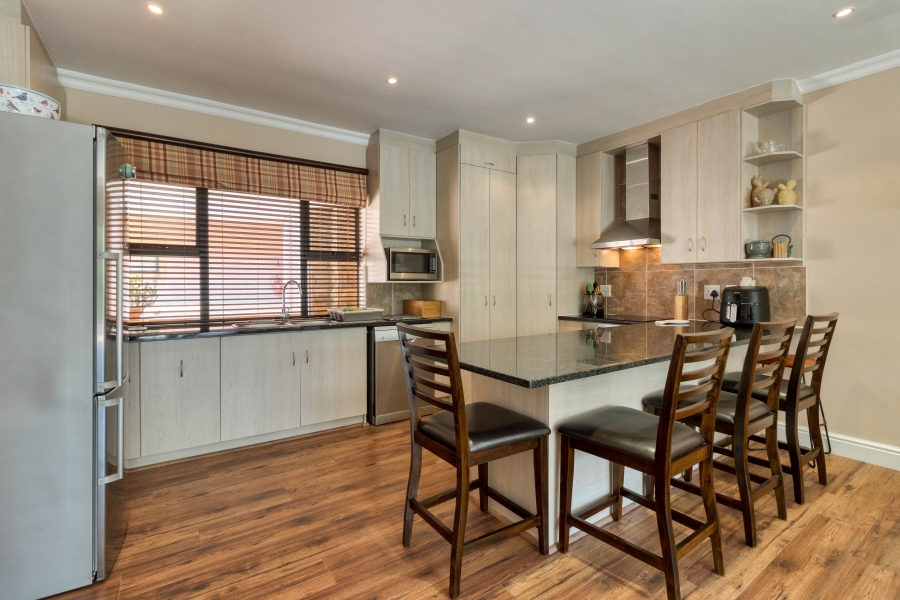 2 Bedroom Property for Sale in Stuarts Hill Western Cape